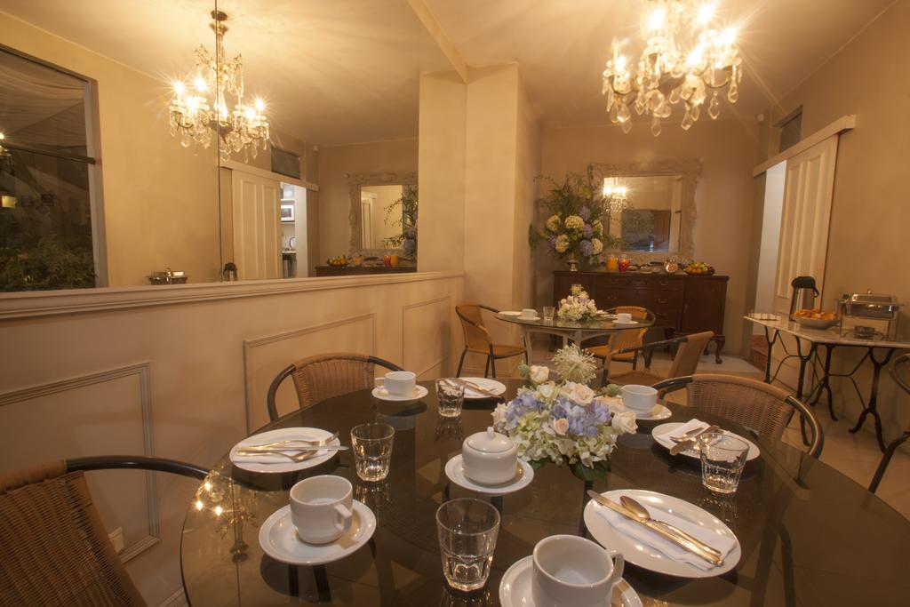 Molina Hotel 3*